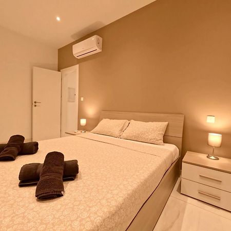 Modern Apartment In St Julian'S Malta, With Breathtaking Views Of Spinola Bay San Giuliano Esterno foto