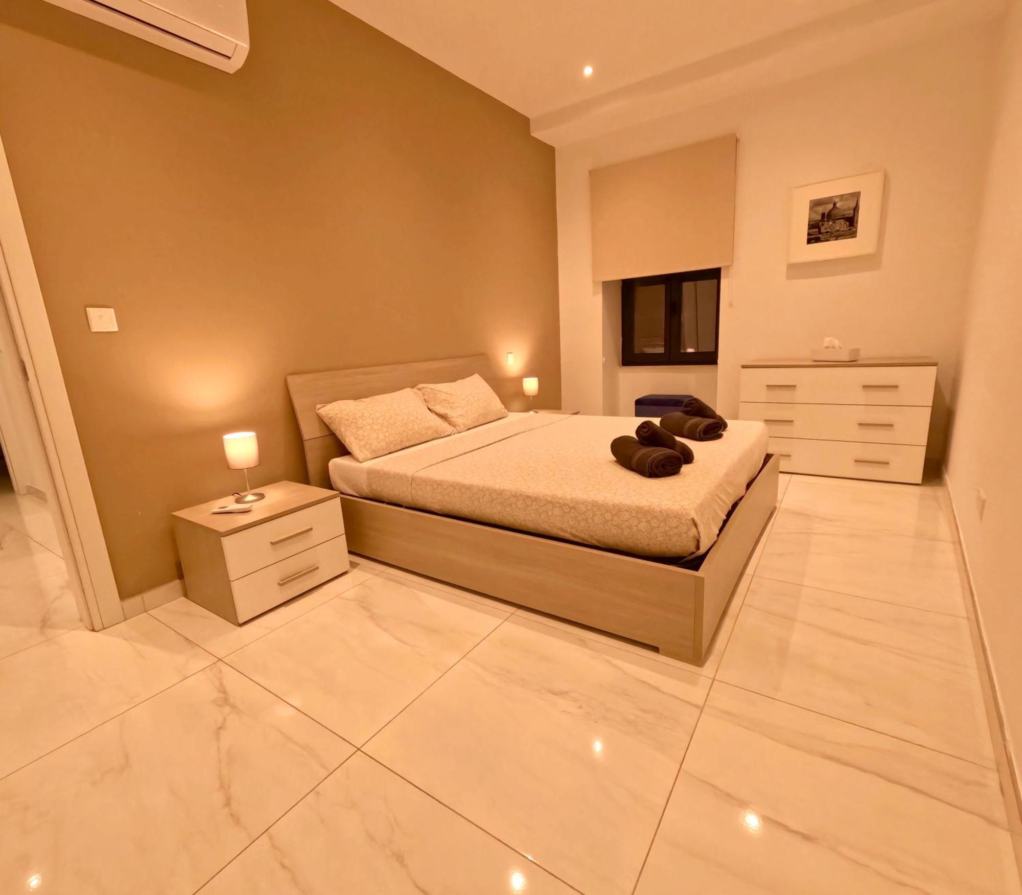 Modern Apartment In St Julian'S Malta, With Breathtaking Views Of Spinola Bay San Giuliano Esterno foto